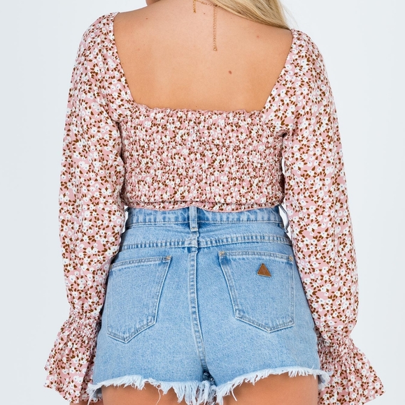 Princess Polly Daxton Floral Smocked Crop Top 0 - Picture 4 of 5
